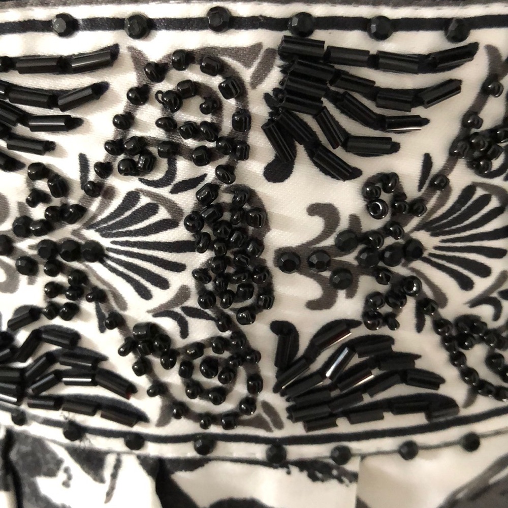 Black & White floral dress - Picture 7 of 7